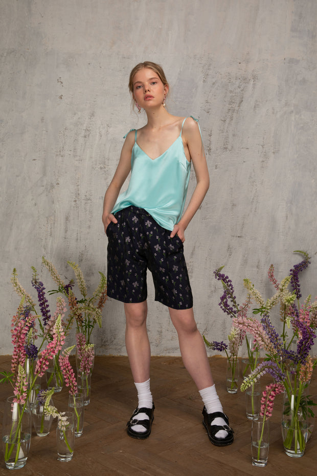 Floral-Jaquard Shorts