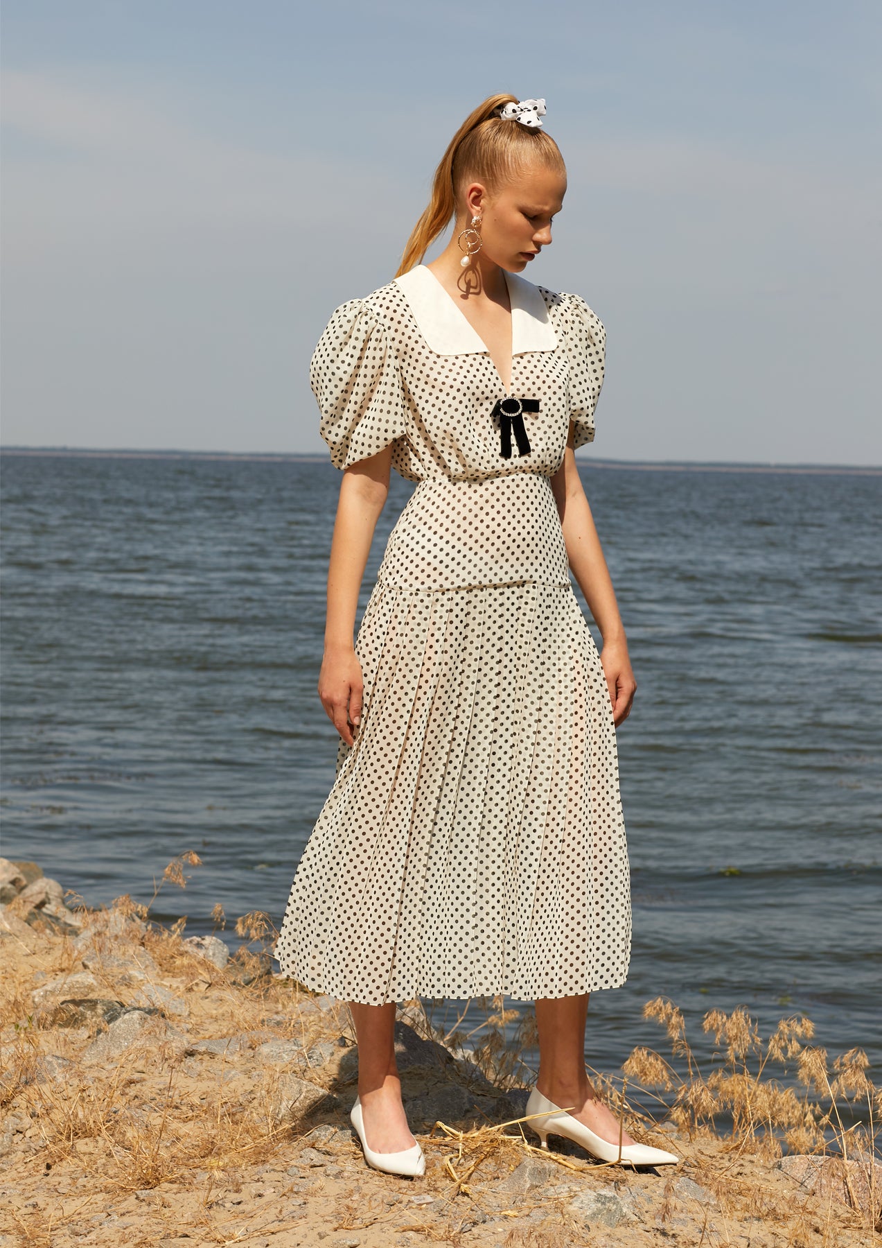 Folded Midi Dress With White Collar